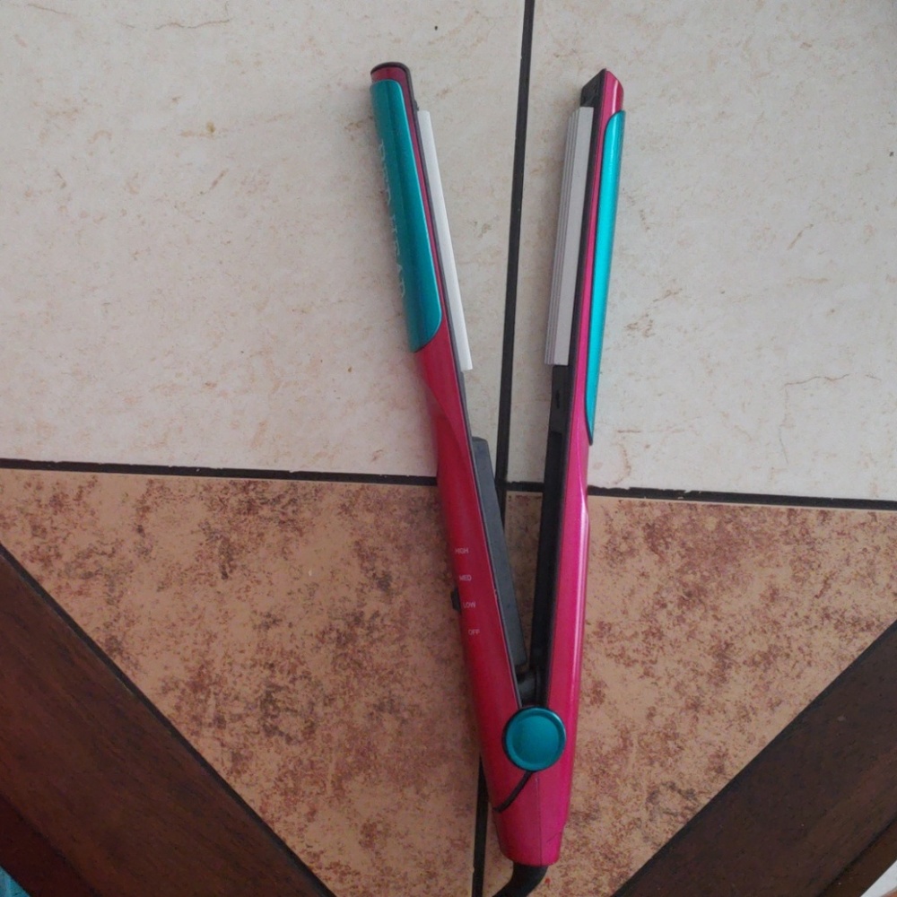Bed Head Crimper